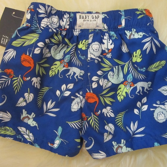 Baby Gap swim trunks 0-6 mon & Gerber baby mittens - Picture 7 of 8